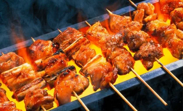 야키토리 – 일본식 꼬치 구이를 소개합니다