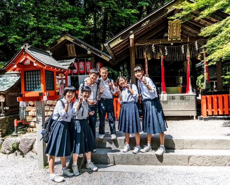 Why Japanese School Life Is So Popular in Anime?